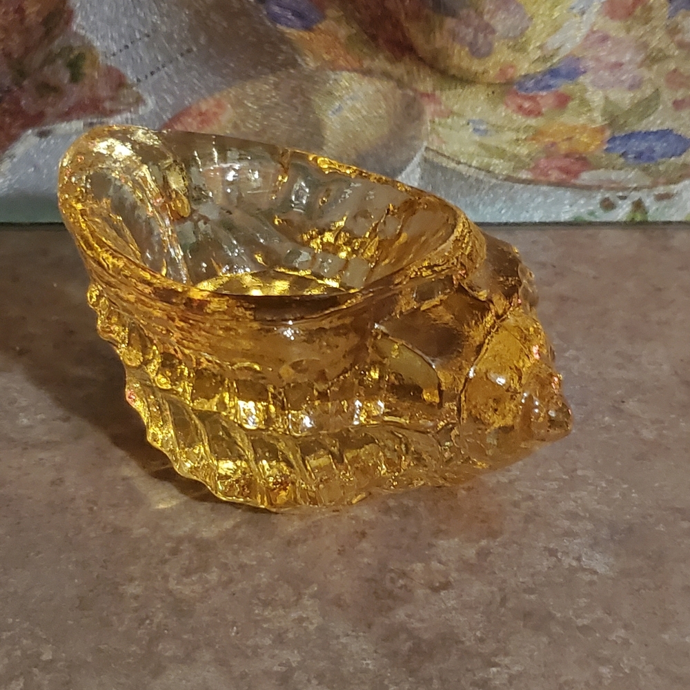Stunning Recycled Glass Shell Votive Holder Signed Fire & Light Nautical Theme